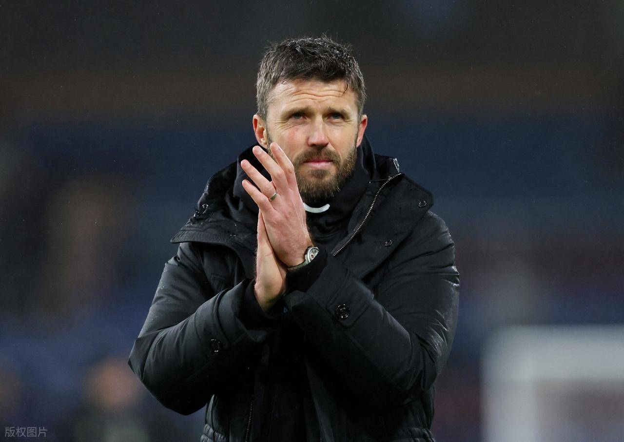 被曼联绝杀后，埃弗顿才发现不对劲，难怪卡里克一直按兵不动